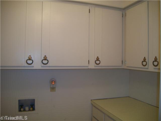 1135 Gatehouse Road High Point, NC 27262 - Photo 7 of 27 Laundry Room.