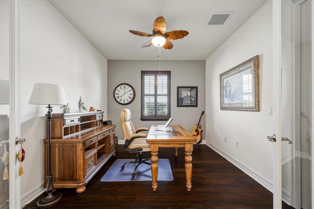 12422 Perennial Place Lakewood Ranch, FL 34211 - Photo 16 of 57