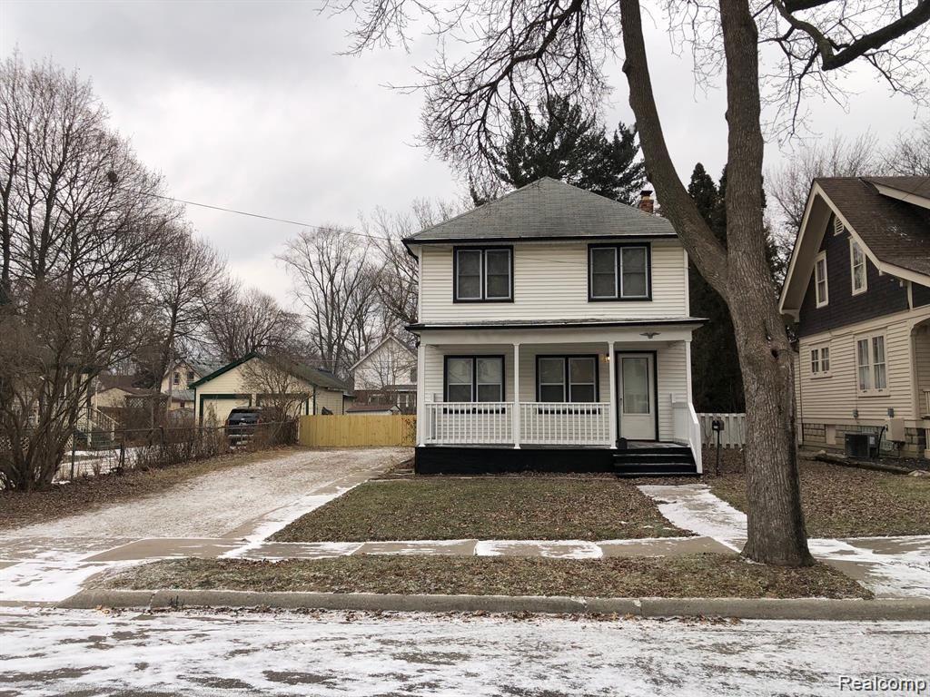 218 Jones Street Mount Clemens, MI 48043 - Photo 1 of 20 IMG_0837.JPG