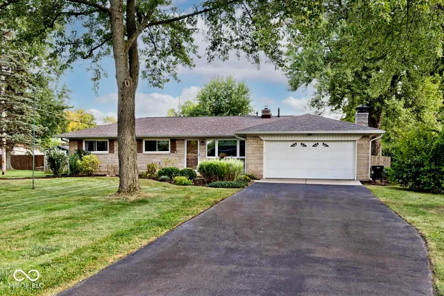 $300,000 | 7629 Honnen Drive North, Indianapolis, IN 46256