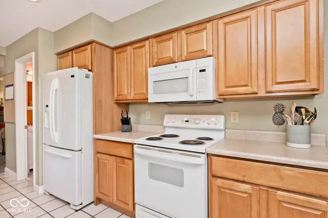 $300,000 | 7629 Honnen Drive North, Indianapolis, IN 46256