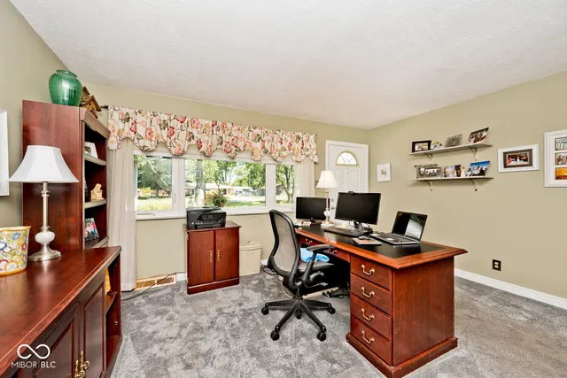 $300,000 | 7629 Honnen Drive North, Indianapolis, IN 46256