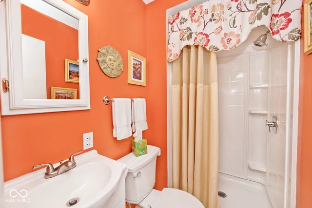 $300,000 | 7629 Honnen Drive North, Indianapolis, IN 46256