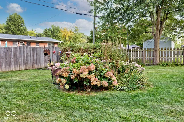 $300,000 | 7629 Honnen Drive North, Indianapolis, IN 46256