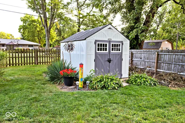 $300,000 | 7629 Honnen Drive North, Indianapolis, IN 46256