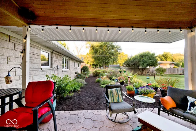 $300,000 | 7629 Honnen Drive North, Indianapolis, IN 46256