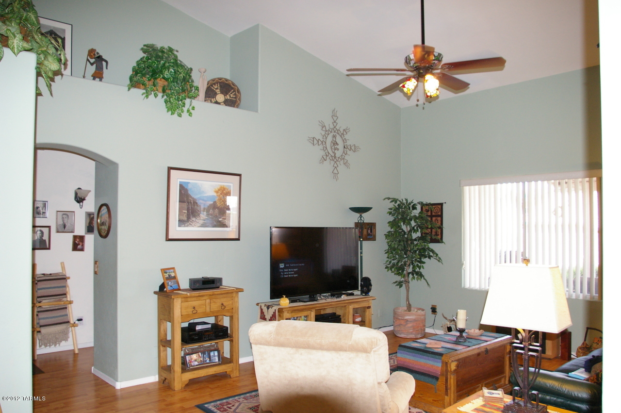 7812 West Palladin Road Tucson, AZ 85743 - Photo 9 of 16 Gallery Image 9
