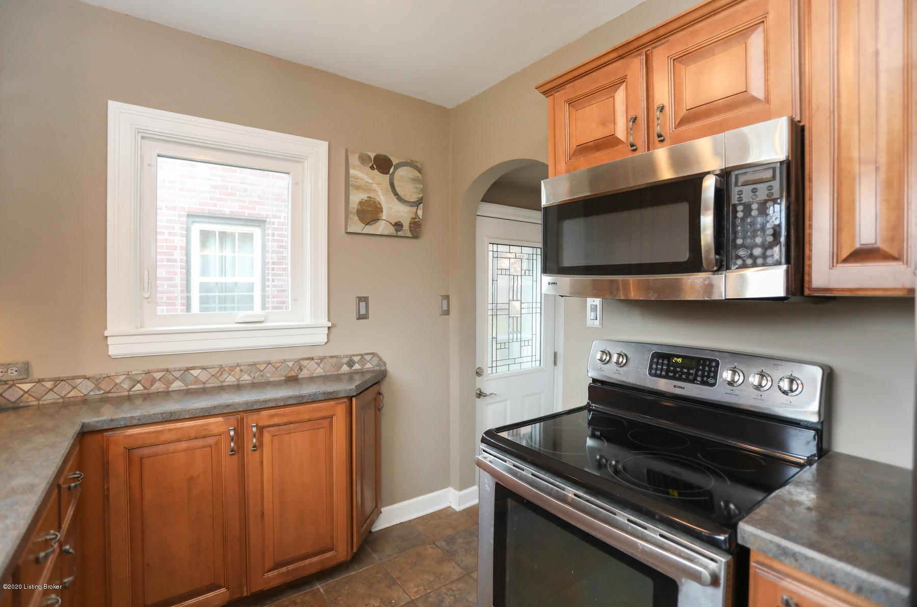 1013 Greenleaf Road Louisville, KY 40213 - Photo 12 of 40 Kitchen