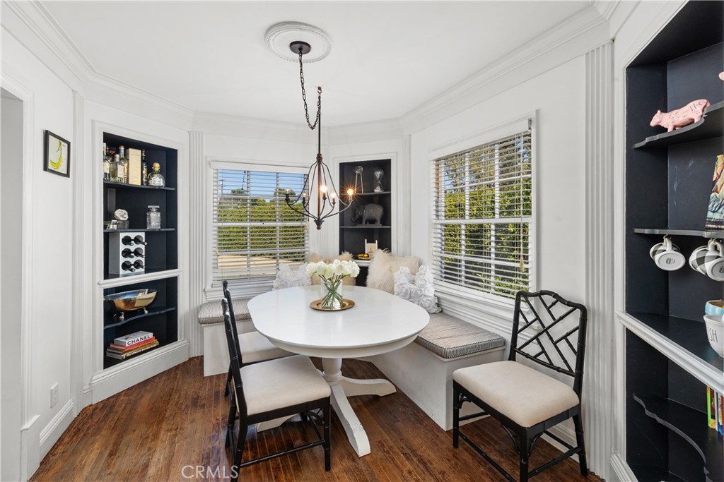 5306 Norwich Avenue Sherman Oaks, CA 91411 - Photo 7 of 43 a view of a dining room with furniture window and wooden floor
