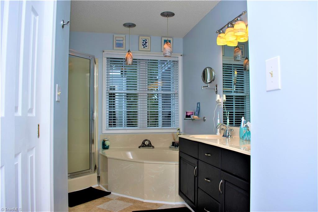 1405 Spring Tree Court High Point, NC 27265 - Photo 15 of 23 Gallery Image 15