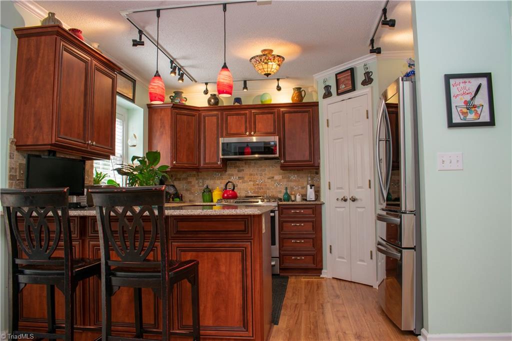 1405 Spring Tree Court High Point, NC 27265 - Photo 8 of 23 Gallery Image 8