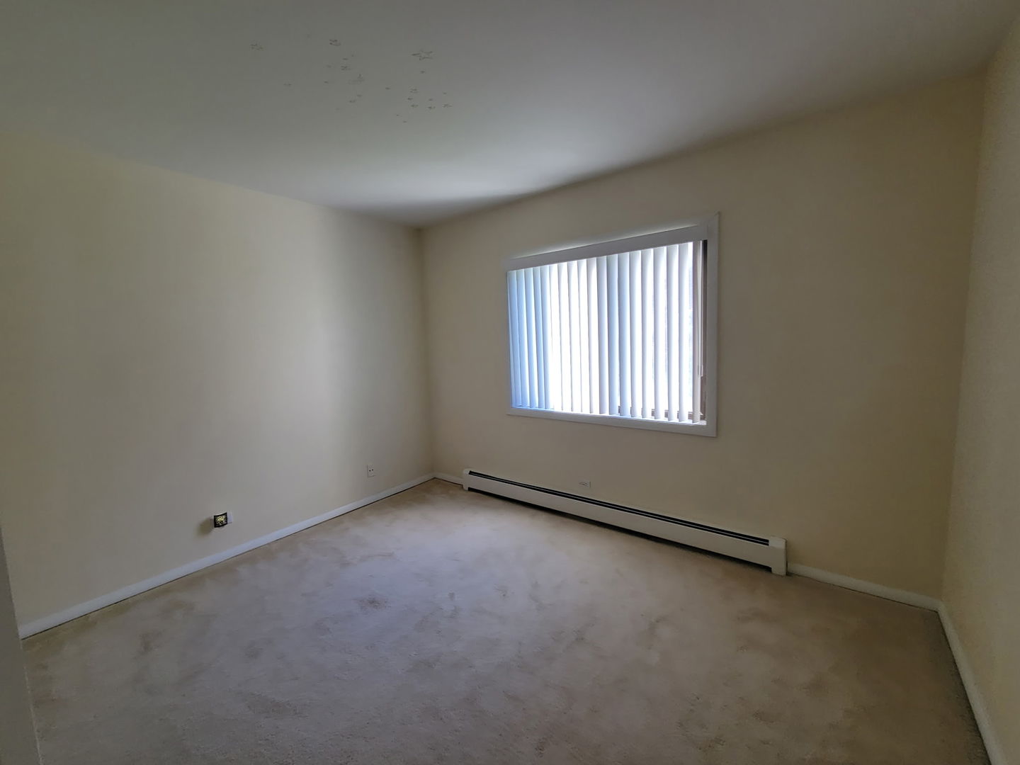 10423 Dearlove Road, Unit 2 Glenview, IL 60025 - Photo 7 of 14 Gallery Image 7