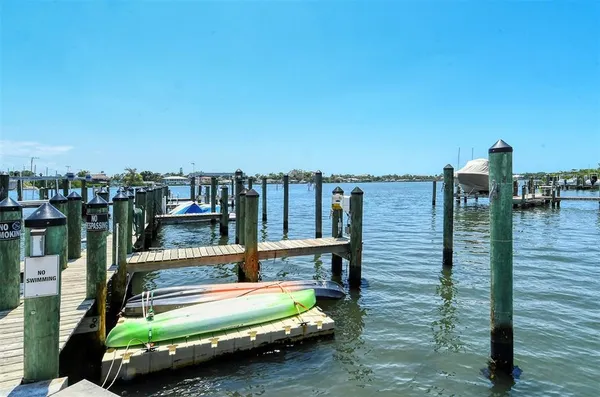 $599,000 | 516 Tamiami Trail South, Unit 102, Nokomis, FL 34275