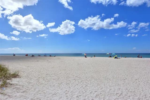 $599,000 | 516 Tamiami Trail South, Unit 102, Nokomis, FL 34275