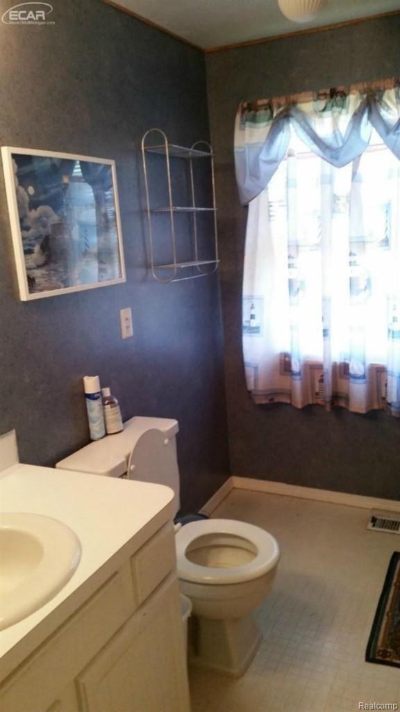 6487 North Oak Road Davison, MI 48423 - Photo 10 of 10 Oak10.jpg