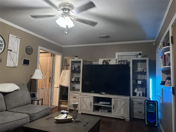 $1,500 | 2100 Johnson Street, Big Spring, TX 79720
