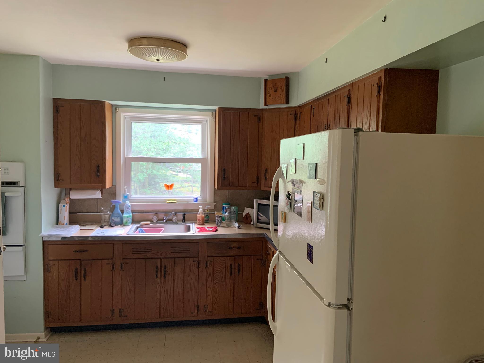 811 Coach Road Blackwood, NJ 08012 - Photo 8 of 13 Gallery Image 8