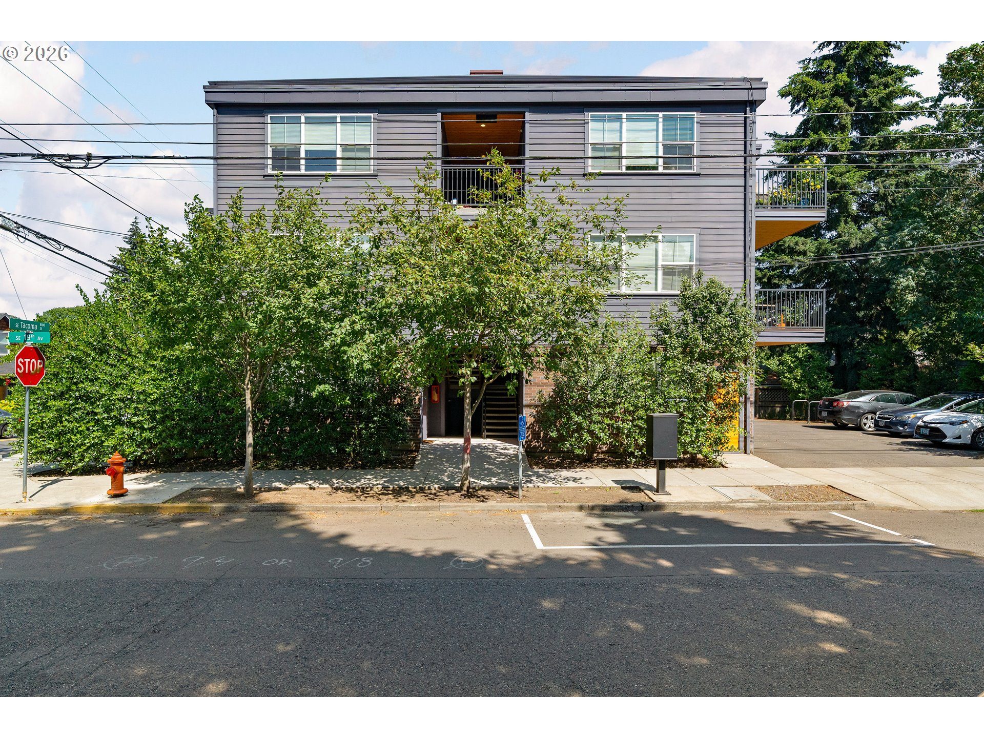 1906 Southeast Tacoma Street Portland, OR 97202 - Photo 33 of 43