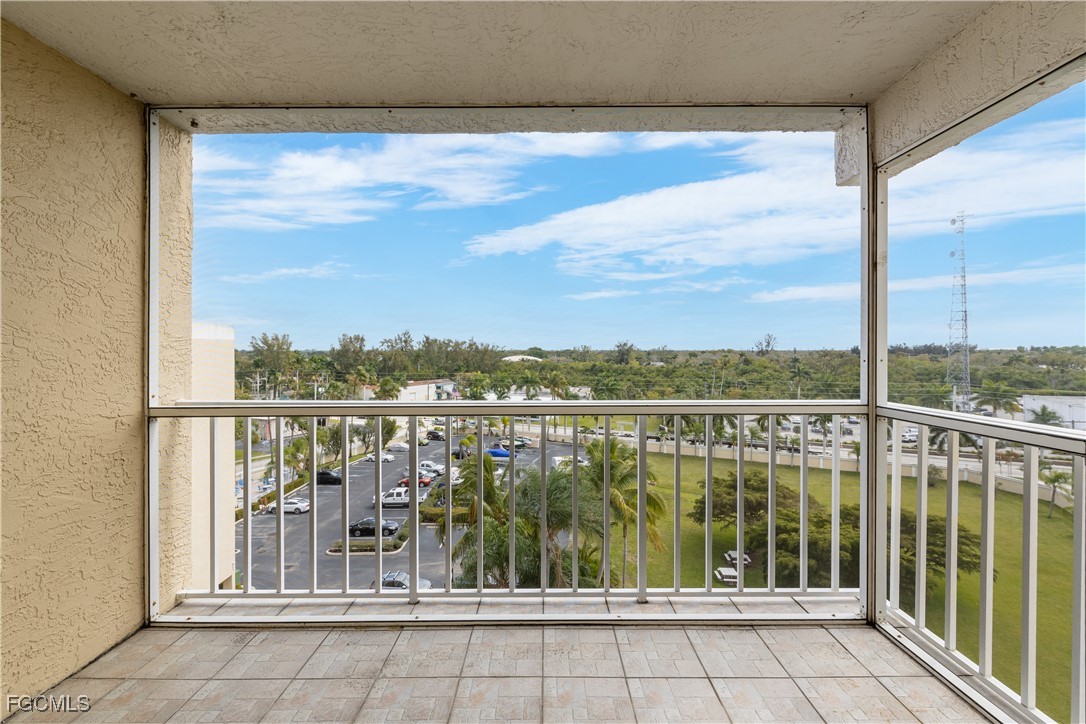 2875 Palm Beach Boulevard, Unit 607 Fort Myers, FL 33916 - Photo 19 of 35 a view of a balcony