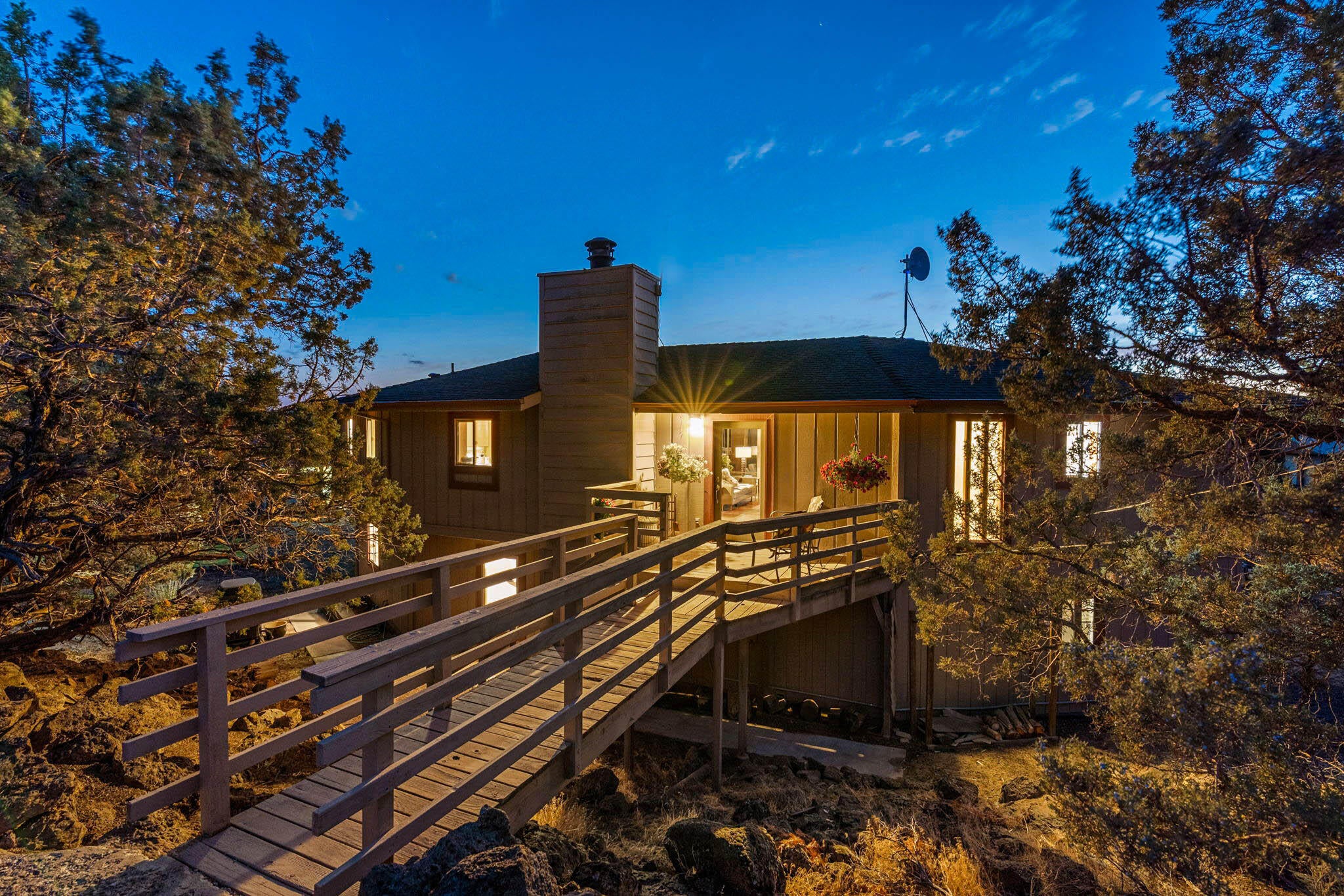 61785 Ten Barr Ranch Road Bend, OR 97701 - Photo 10 of 53 Home Exterior