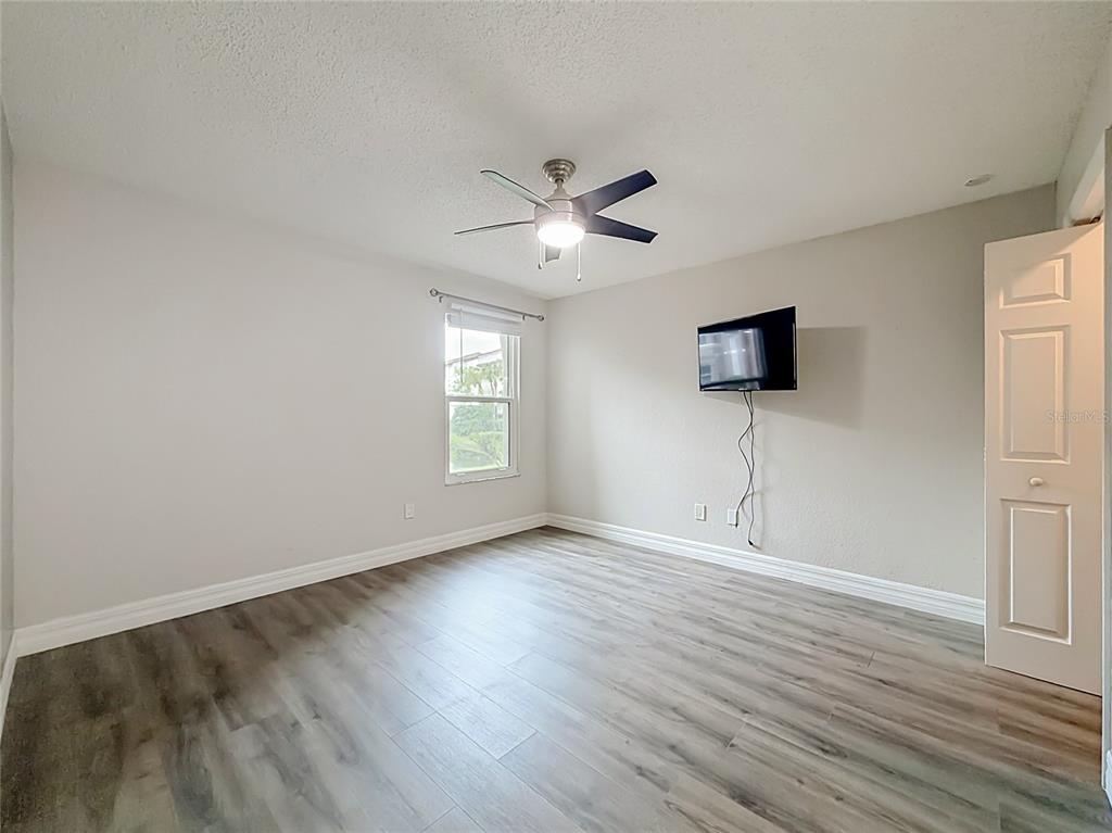 5144 Conroy Road, Unit 13 Orlando, FL 32811 - Photo 16 of 39 Gallery Image 16