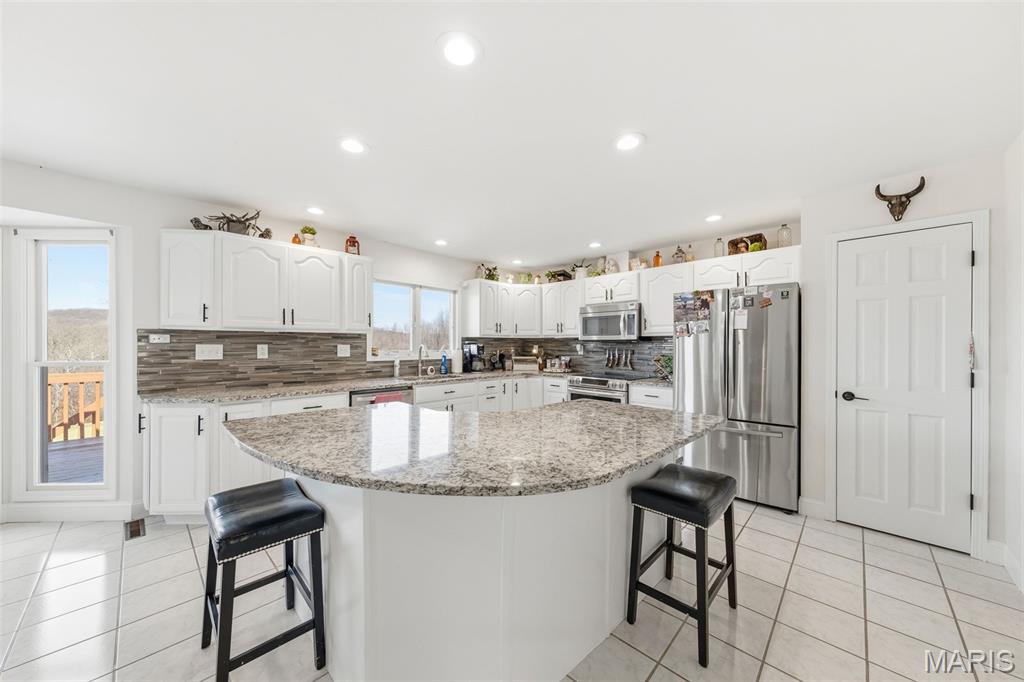 75 Morgans Way Elsberry, MO 63343 - Photo 5 of 61