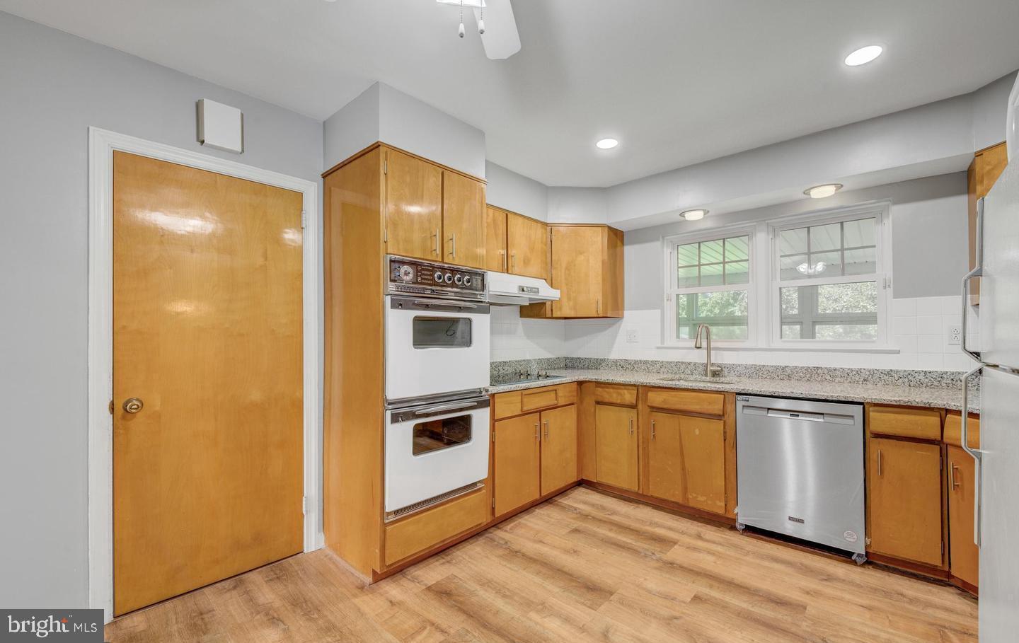 11 South Providence Road Wallingford, PA 19086 - Photo 11 of 29