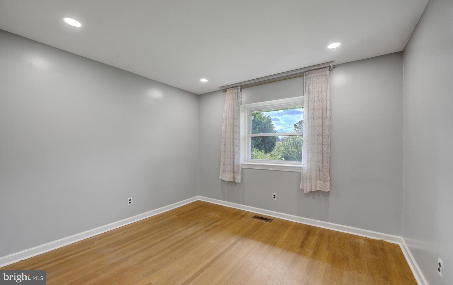 11 South Providence Road Wallingford, PA 19086 - Photo 16 of 29