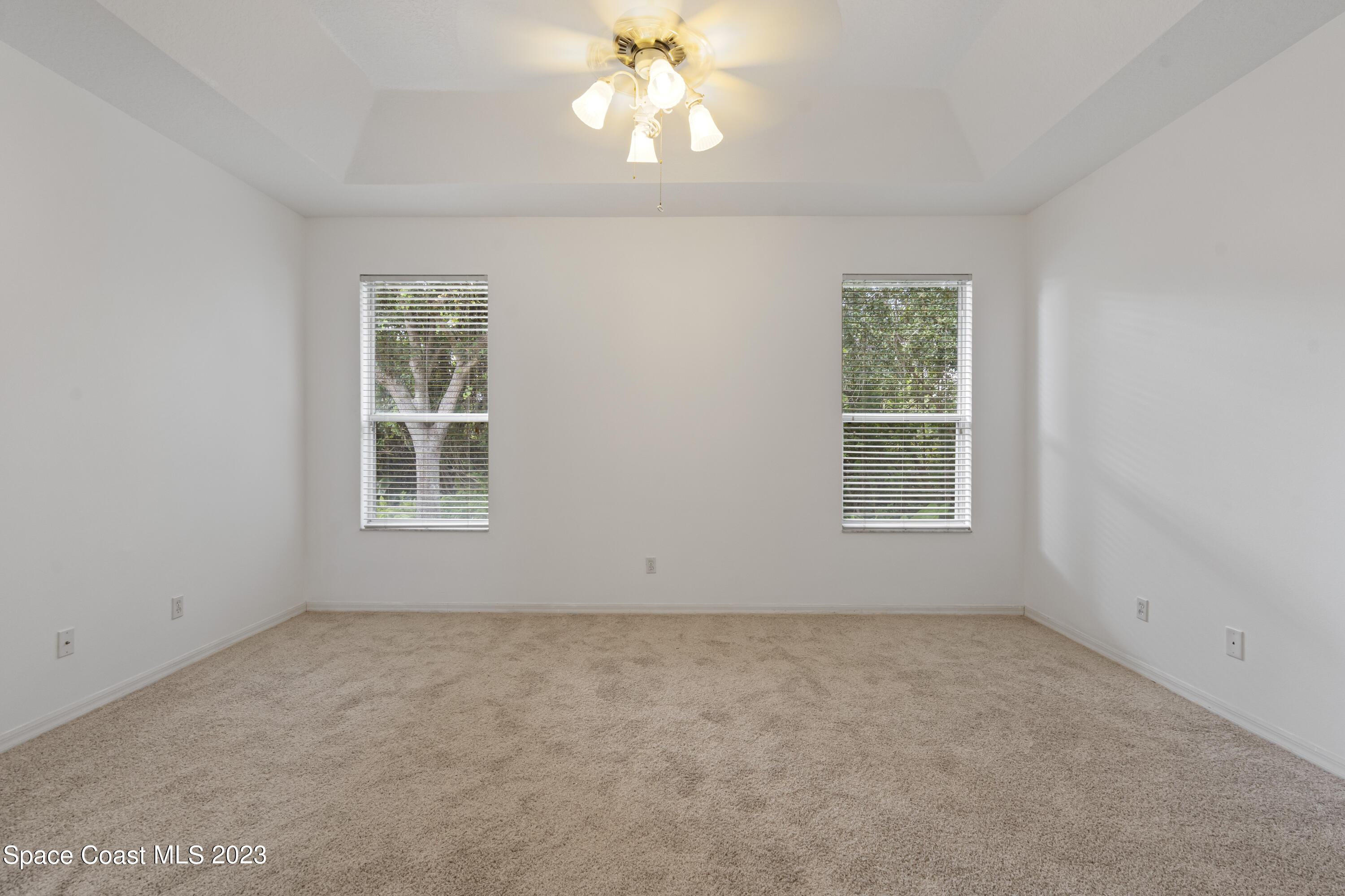 448 Renaissance Avenue Melbourne, FL 32940 - Photo 33 of 57 an empty room with a window