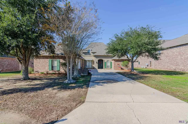 $430,000 | 114 Serenity Drive, Denham Springs, LA 70706