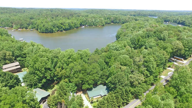 133 Gus Whiting Road Lavonia, GA 30553 - Photo 1 of 36