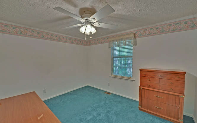 133 Gus Whiting Road Lavonia, GA 30553 - Photo 15 of 36