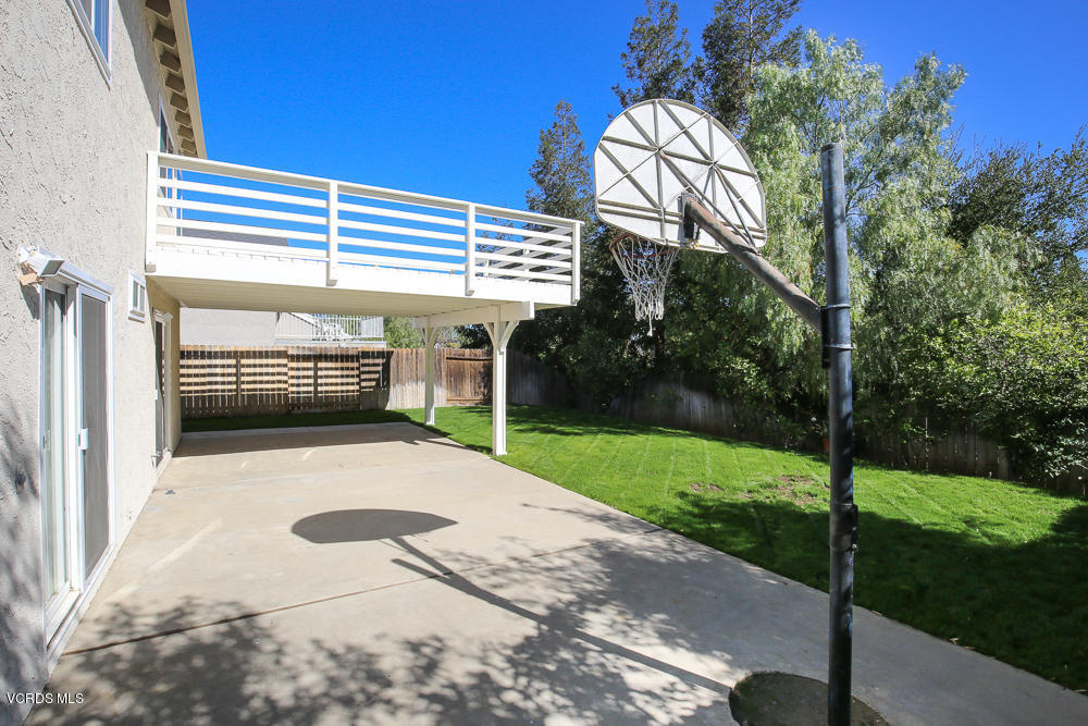 254 Maple Road Newbury Park, CA 91320 - Photo 19 of 24 a view of backyard with trampoline