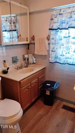 $299,900 | 1411 Island Road, Bristol, VA 24201