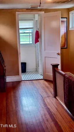 $299,900 | 1411 Island Road, Bristol, VA 24201