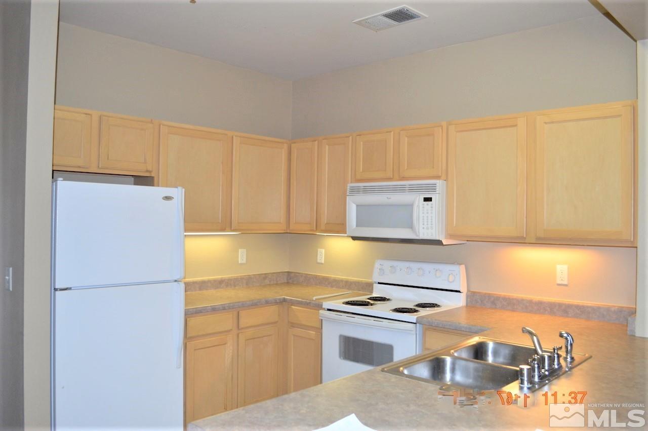 200 Talus Way, Unit 313 Reno, NV 89503 - Photo 3 of 25 Photo 3