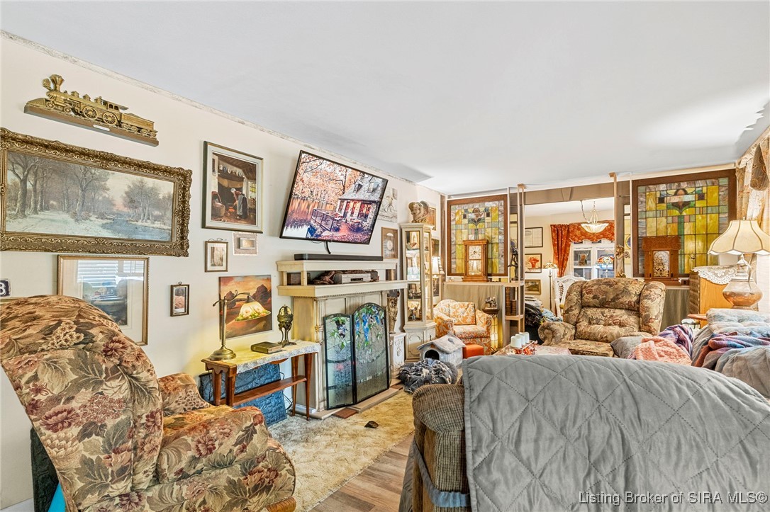 410 Mill Street Madison, IN 47250 - Photo 4 of 43