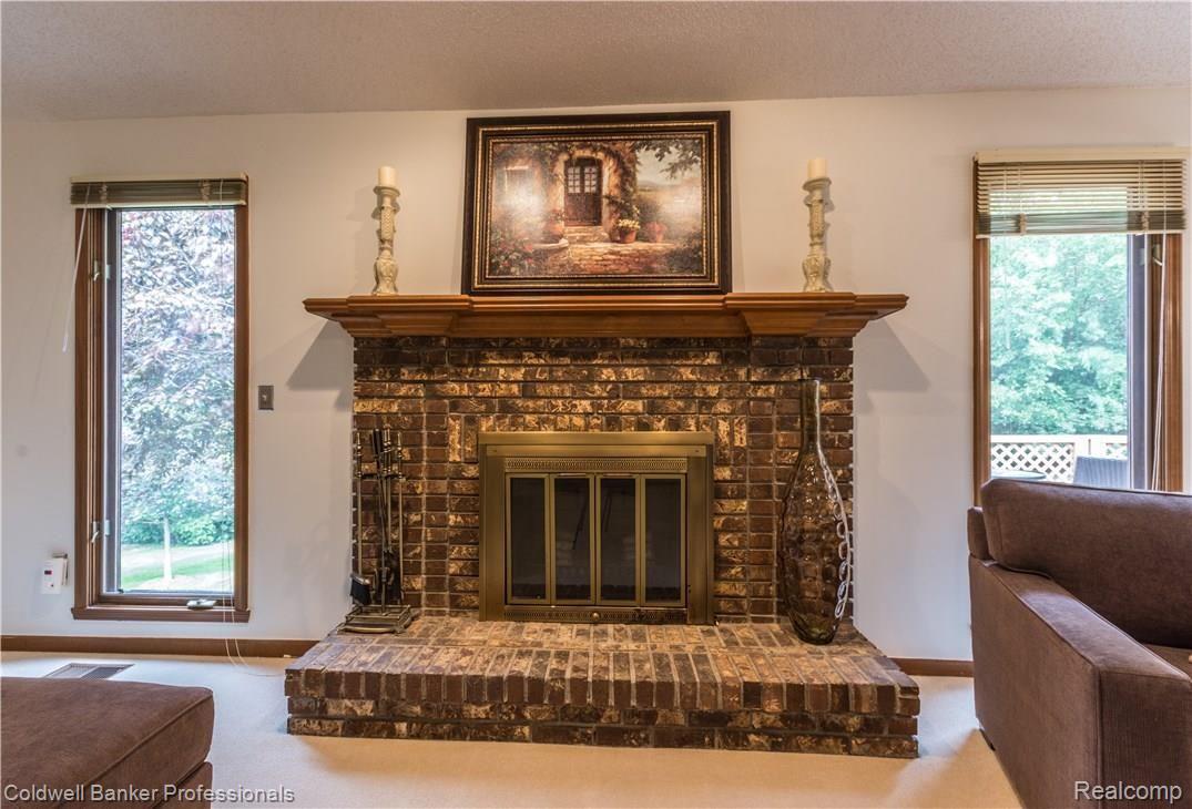 19 Sugar Pine Road Rochester, MI 48309 - Photo 10 of 35 19 Sugar Pine-20.jpg