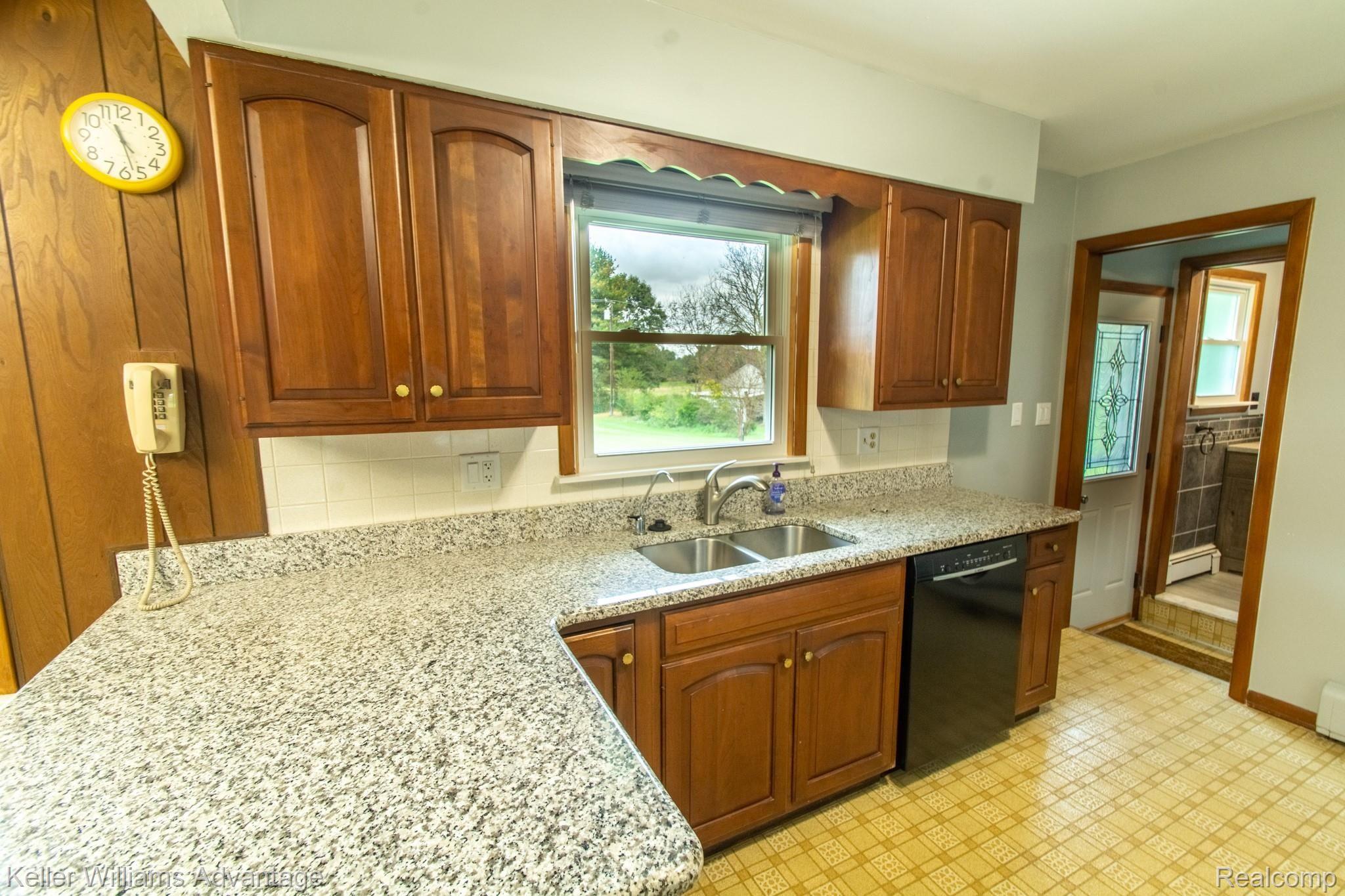 9460 Warner Road Saline, MI 48176 - Photo 9 of 39 9046 Warner-Kitchen 3.jpg
