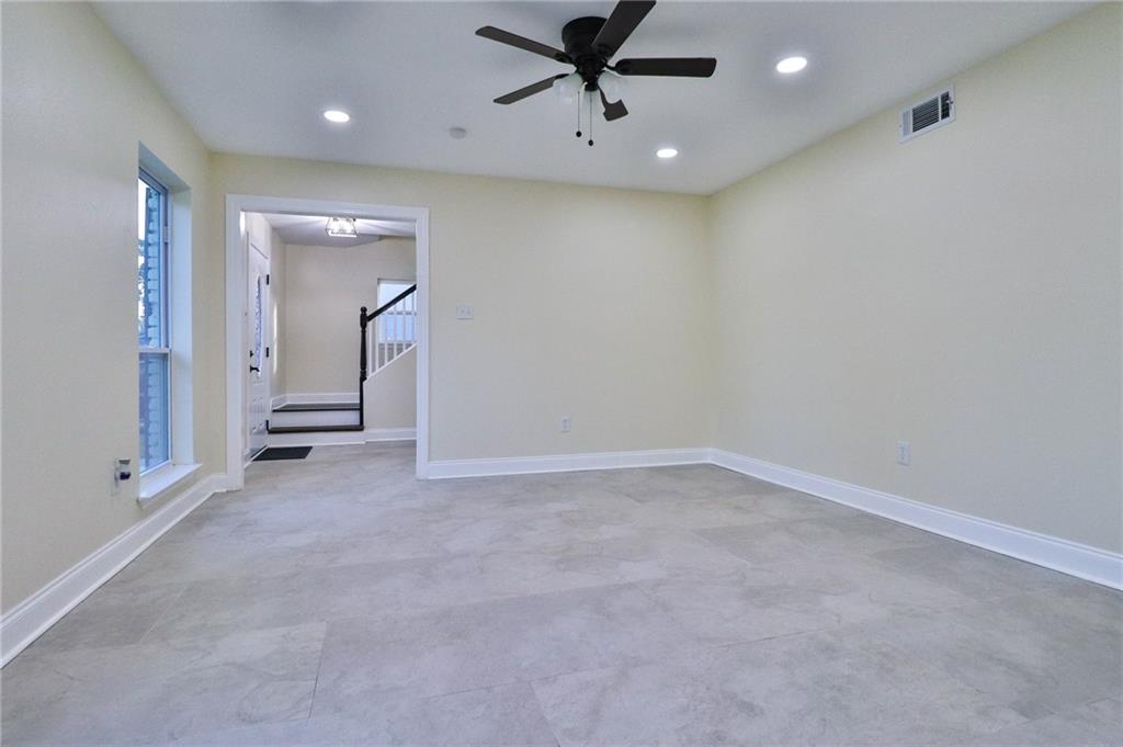 792 Deerfield Road Gretna, LA 70056 - Photo 2 of 18 Gallery Image 2