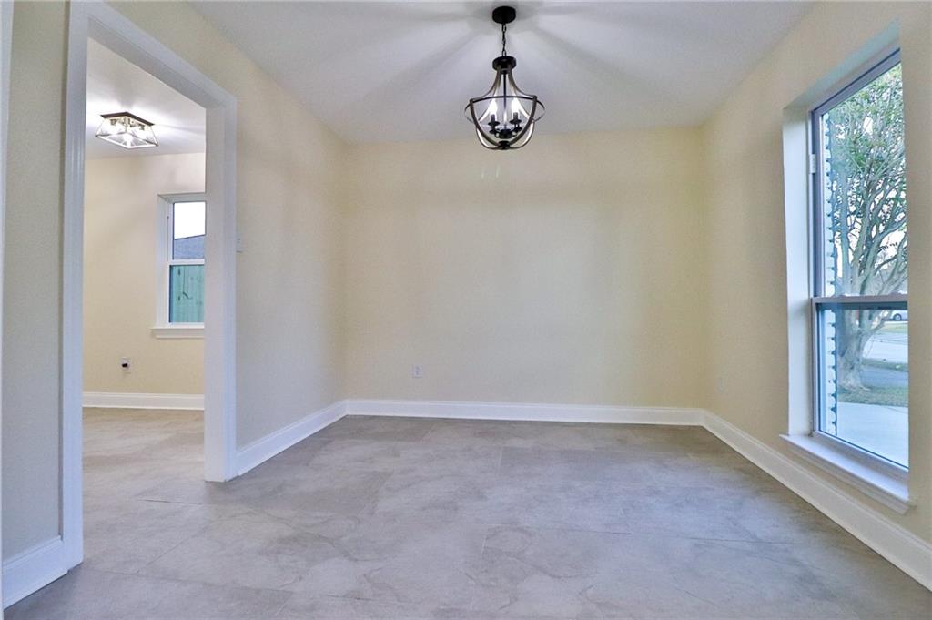 792 Deerfield Road Gretna, LA 70056 - Photo 4 of 18 Gallery Image 4
