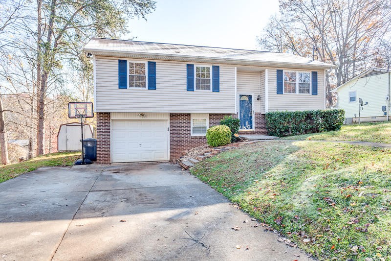 4124 Mascarene Road Knoxville, TN 37921 - Photo 3 of 29 Gallery Image 3