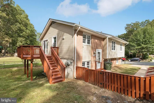 $498,000 | 12526 Oakwood Drive, Woodbridge, VA 22192