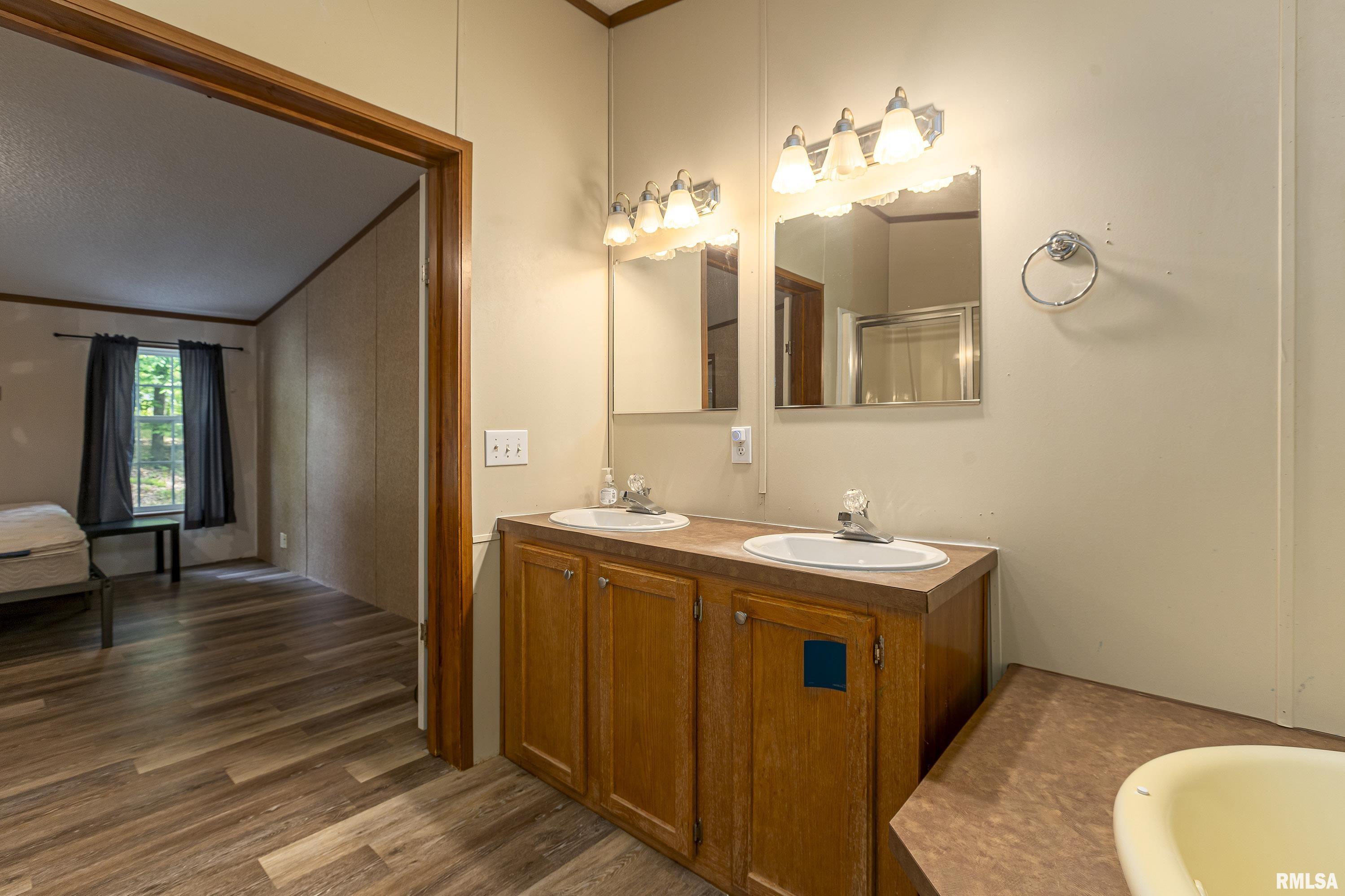 2947 Dillinger Road Carbondale, IL 62901 - Photo 14 of 37 Gallery Image 14