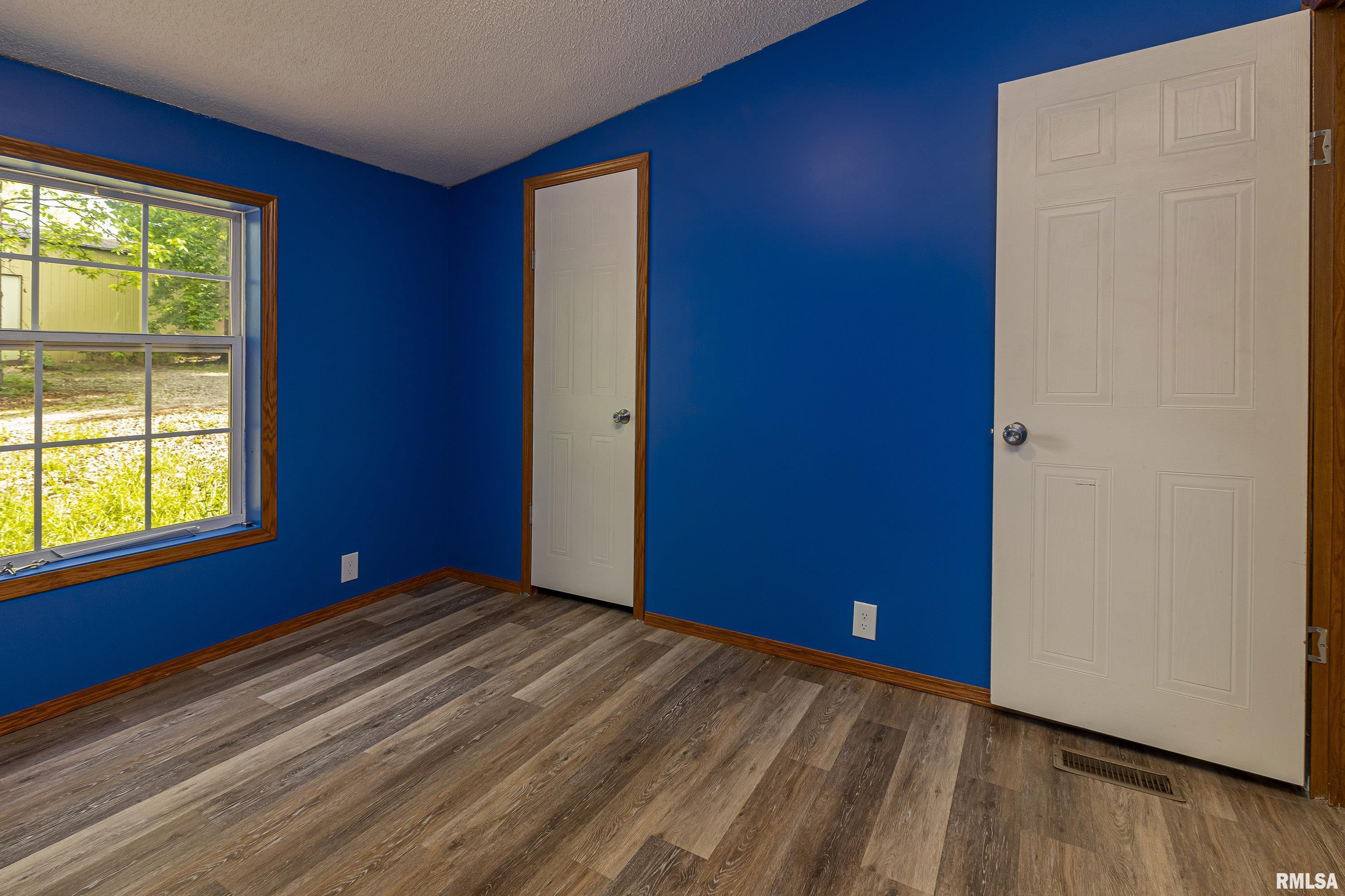2947 Dillinger Road Carbondale, IL 62901 - Photo 21 of 37 Gallery Image 21