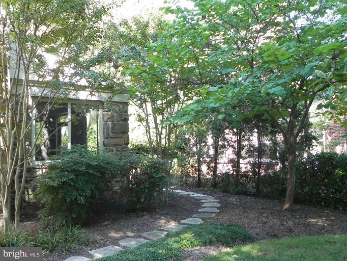 110 Enfield Road Baltimore, MD 21212 - Photo 22 of 26 Exterior #3