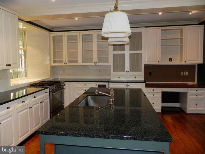 110 Enfield Road Baltimore, MD 21212 - Photo 9 of 26 Kitchen #2