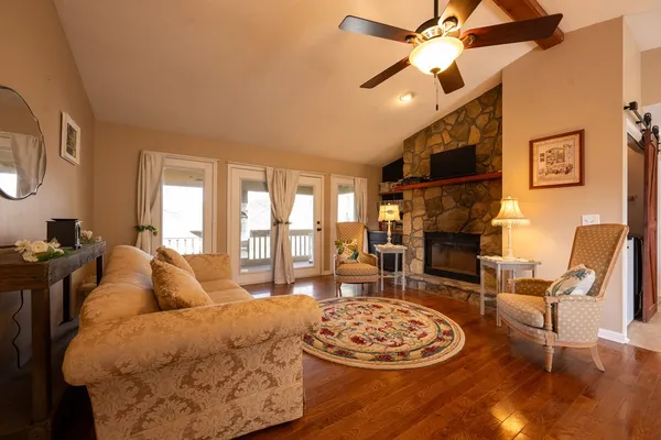 $329,800 | 41 Little Brook Terrace, Hayesville, NC 28904