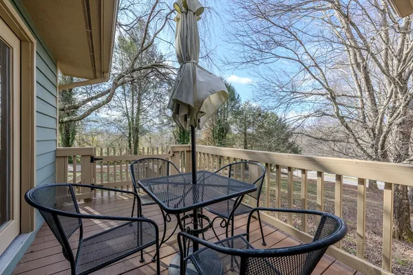 $329,800 | 41 Little Brook Terrace, Hayesville, NC 28904