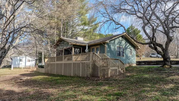 $329,800 | 41 Little Brook Terrace, Hayesville, NC 28904